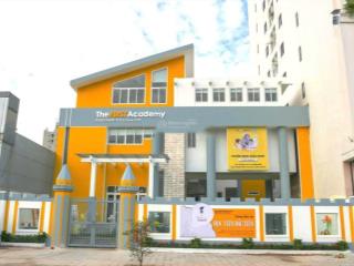 Ngang 20m có hồ bơi 3 căn liền kề cách mạng tháng 8, quận 3