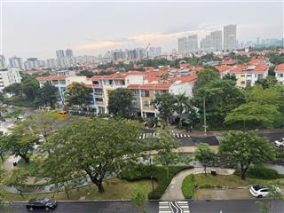 Bán ch garden court 2 pmh quận 7. dt 99m2  nhà trống 2pn2wc thích hợp mua về decor. giá 9.8 tỷ