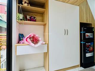 Bán căn hộ dịch vụ 75m 6 tầng tháng máy 18 phòng cho thuê đạt 100tr/ tháng.pccc đầy đủ.