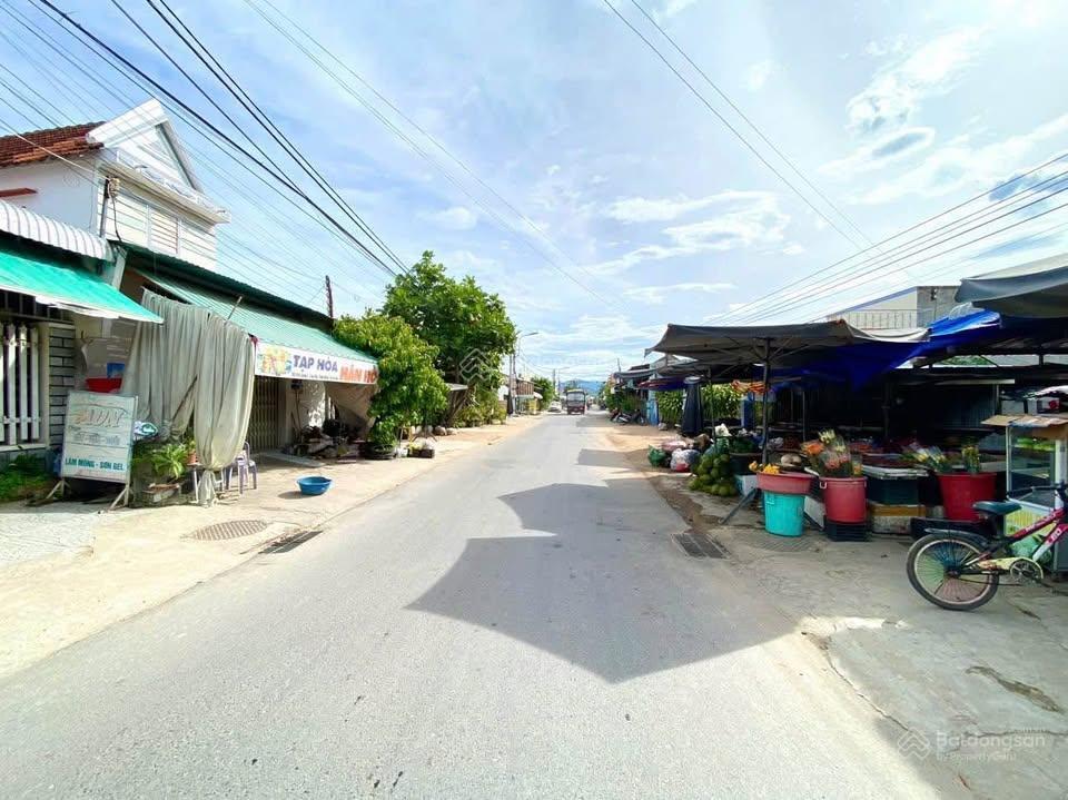 Chính chủ bán nhà mặt đường chính nhựa qh20m vạn phú vạn ninh bắc vân phong giá rẻ