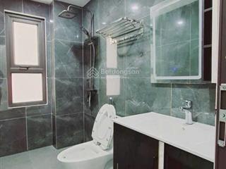 Bán gấp nhà cổ linh 40m2 6 tầng, lô góc, thang máy, gara ô tô giá 8,6 tỷ