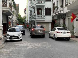 Bán nhà nguyễn văn cừ 37m 7 tầng thang máy, gara ô tô 13.5 tỷ