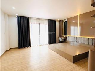 Bán nhà ngọc thuỵ 50m 6 tầng mt4.2m lô góc, thang máy 11.5 tỷ