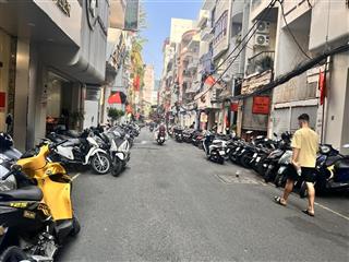 Hẻm vip kinh doanh 150 nguyễn trãi, bến thành, kv đông khách du lịch, đang hđt kd bar nhẹ, 22,8 tỷ
