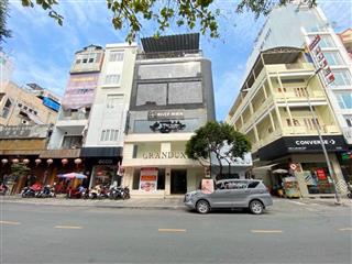 Nhà 6 tầng, thang máy mới đẹp  mặt tiền cách mạng tháng 8 (q3) bề ngang 8m  vỉa hè 15m, 55 tỷ