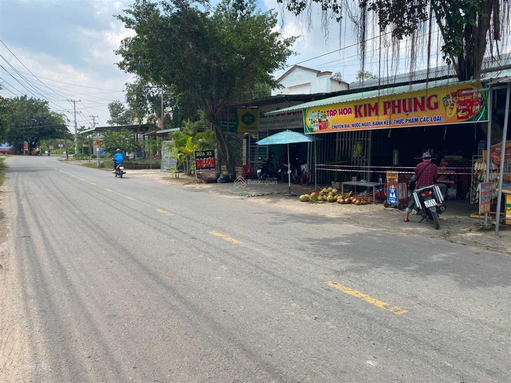 Bán hơn 2 sào đất ngay kcn long phước, lô góc 2 mặt tiền vuông vức cực đẹp có thổ cư.  0966 167 ***