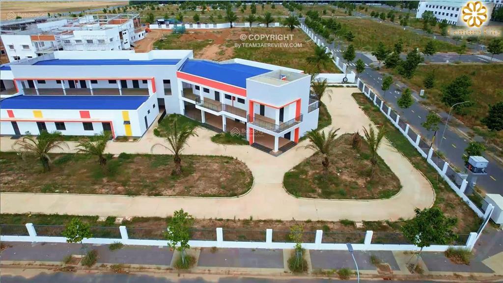 Bán gấp bán lỗ lô đất đẹp dự án century city kim oanh có sổ hồng cá nhân