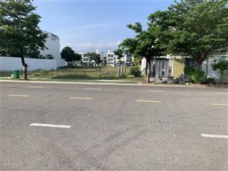 Chủ ủy quyền em hoàn bán lô biệt thự diện tích 216m2 đường 27m (đg 35) giá chỉ 35tr/m2