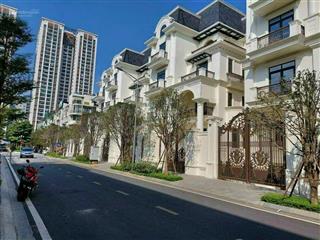 Phòng kinh doanh cđt ưu đãi dòng tiền và quà tặng dành cho khách mua biệt thự.  0912 400 ***