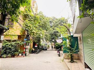 Chính chủ bán nhà 6 tầng thang máy phố láng hạ 70m2 chỉ 28 tỷ đống đa, kd sầm uất, ô tô tránh