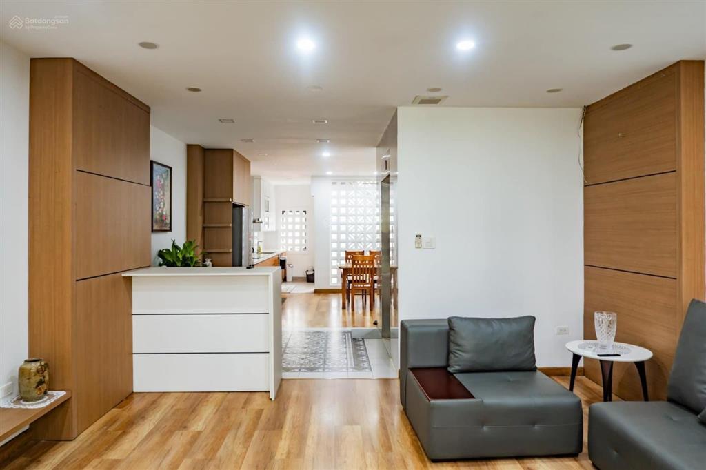 Chính chủ bán nhà dòng tiền 6 tầng 70m2 chỉ 12.5 tỷ ba đình, ô tô đỗ cổng, kinh doanh