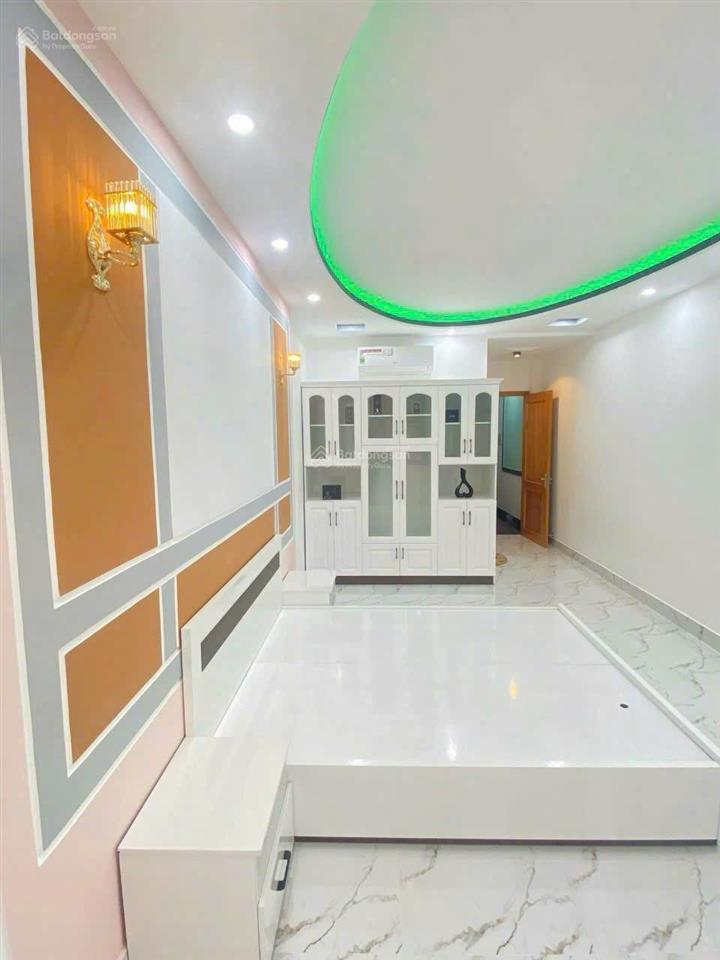 Mặt tiền hoa đào vị trí kinh doanh, p1, phú nhuận 60m2, 5 tầng 12,5 tỷ