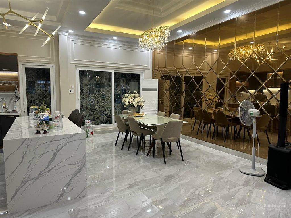 Bán nhà võ thị sáu, quận 1, diện tích 6,4m*18m nở hậu 4 tầng, st, giá 28,5 tỷ tl