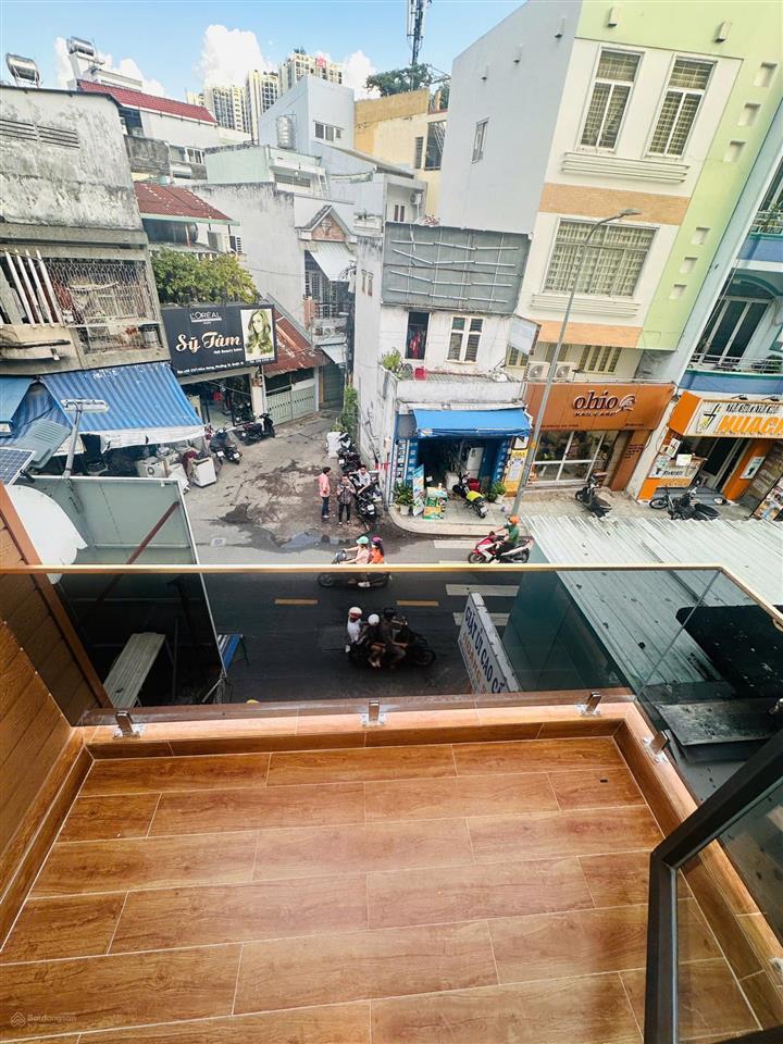 Nhà 5 tầng thang máy hẻm 4m cách mạng tháng 8, q3, giá chỉ 9 tỷ thương lượng