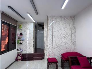 Hẻm xe tải nguyễn bỉnh khiêm q1 5 tầng thang máy giá chỉ 14,8 tỷ thương lượng