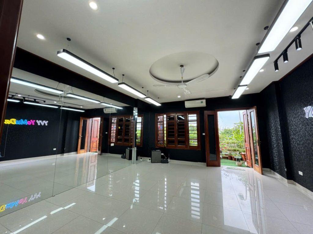 Chủ nhà cần bán nhà vườn 100m hoàn thiện giá 26 tỷ