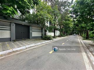 Biệt thự d3, d5, d6, d9 vườn đào mặt võ chí công, view vườn hoa, 2 mặt tiền  252m2 x 6t giá 150 tỷ