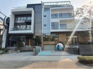 Biệt thự khu q ciputra  biệt phủ 400m2  view sông, sân golf  5 tầng thang máy  giá 115 tỷ