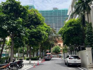 Bán biệt thự vườn đào  hàng xóm tân hoàng minh  view vườn hoa  290m2 ở sướng, yên tĩnh  130 tỷ