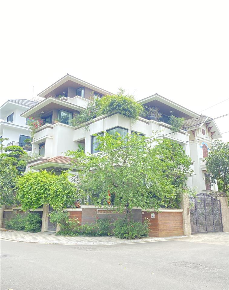 Bán biệt thự vườn đào diện tích lớn 370m2, vip nhất nhì khu view vườn hoa, ở yên tĩnh 230 tỷ