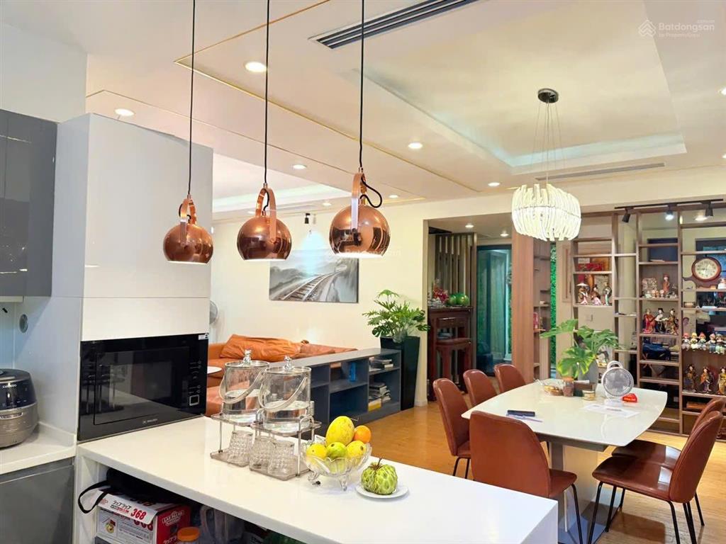 Bán chung cư n05 hoàng đạo thuý  diện tích 181m2  3pn full nội thất, hoàn thiện đẹp  giá 21 tỷ