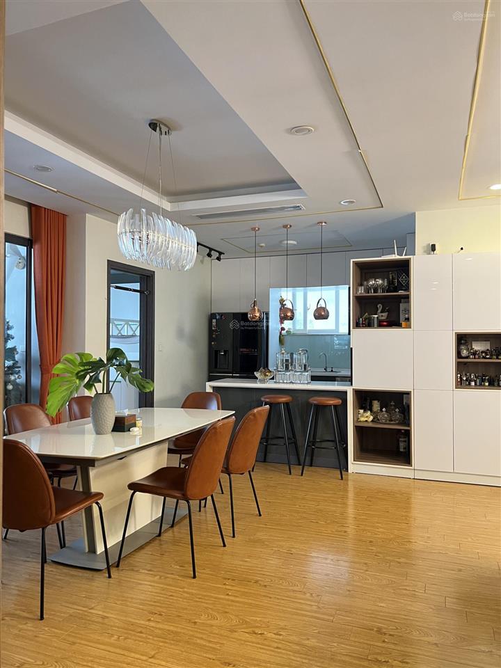 Bán chung cư n05 hoàng đạo thuý  diện tích 181m2  3pn full nội thất, hoàn thiện đẹp  giá 21 tỷ