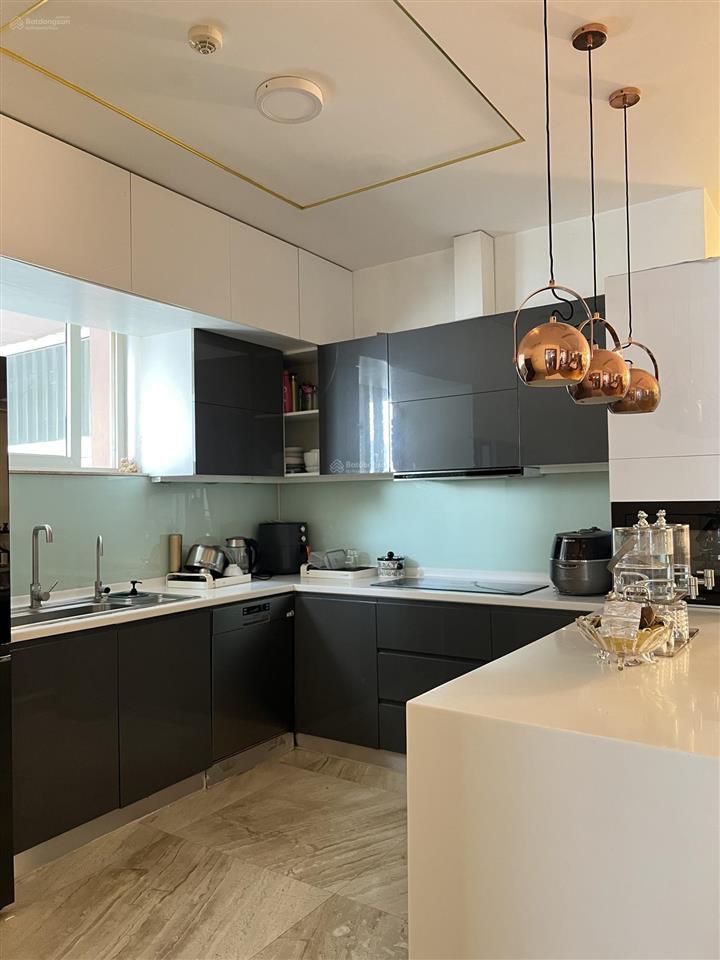 Bán chung cư n05 hoàng đạo thuý  diện tích 181m2  3pn full nội thất, hoàn thiện đẹp  giá 21 tỷ