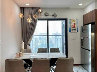 Bán gấp chung cư mặt đường lê văn lương, diện tích 120m2, 3 phòng ngủ, giá 7.5 tỷ.  0379 455 ***