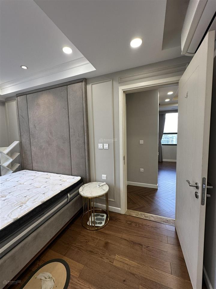 Bán chung cư 17t11 nguyễn thị định, 96m2, 3 phòng ngủ, 2wc. giá 6.4 tỷ. 0379 455 ***
