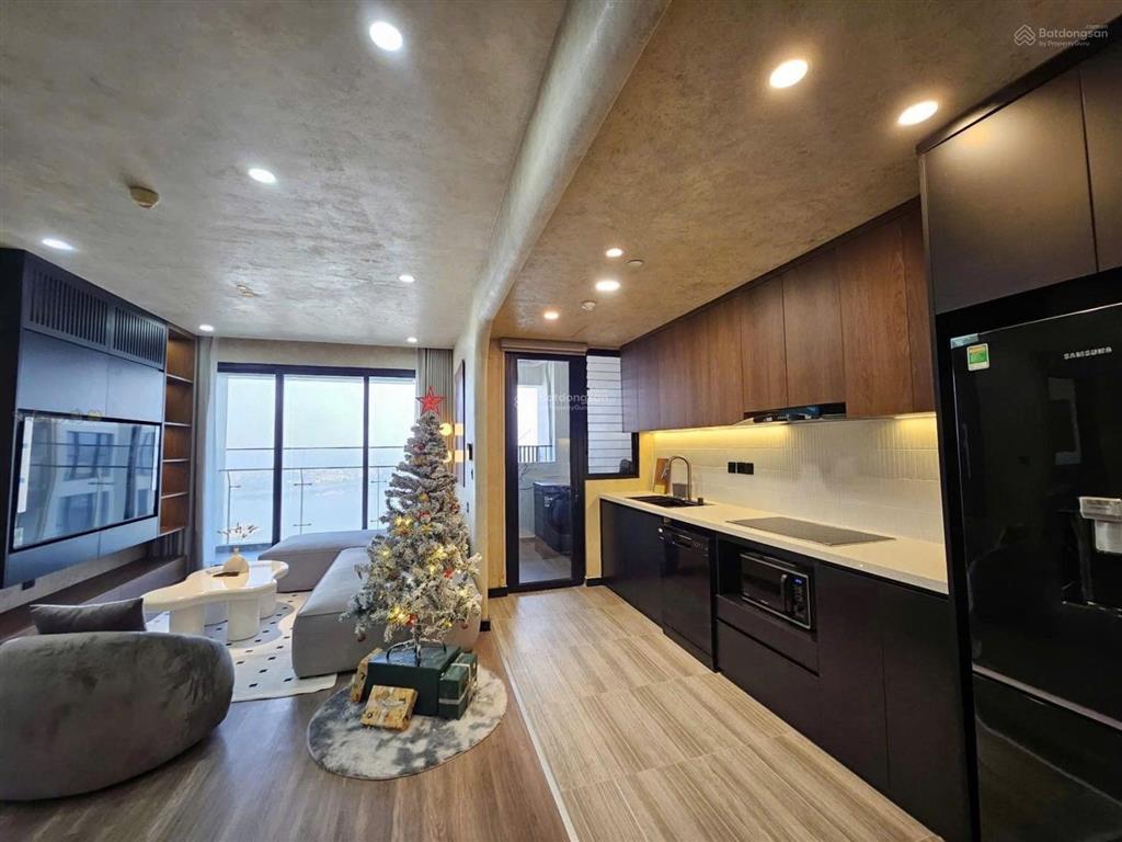 Bán chung cư n5 trung hoà nhân chính. diện tích 67m2, 2 phòng ngủ, giá 5,5 tỷ.  0379 455 ***