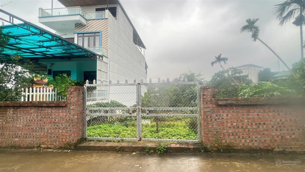 Lô đất đẹp xuất sắc gần ngã tư yên bình 350m vuông vắn đường rộng