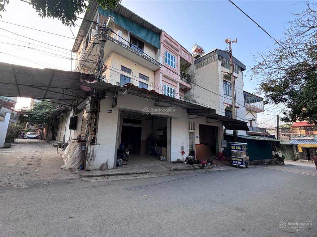 Bán đất tặng nhà 100m2 3 tầng cũ lô góc đường thông kinh doanh được tại sơn lộc, sơn tây