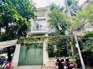 Cho thuê villa mặt tiền khu đường hoa  phan xích long có thang máy