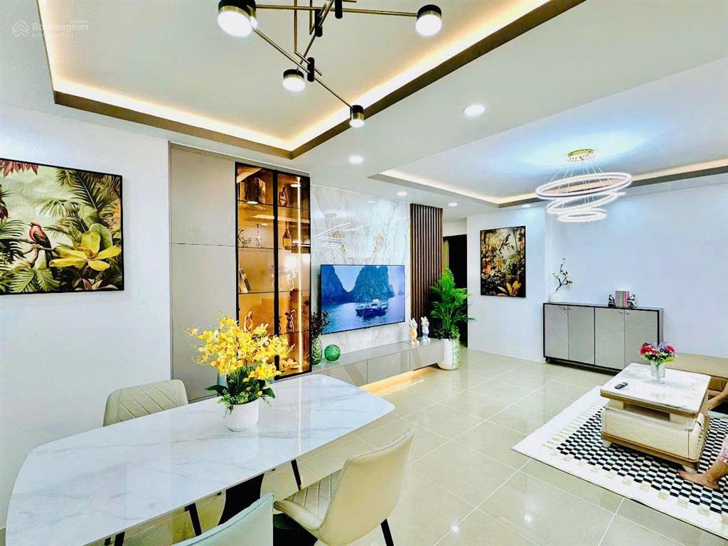Bán chung cư gần đầm sen 3pn giá tốt  sổ hồng sẵn, vay ngân hàng