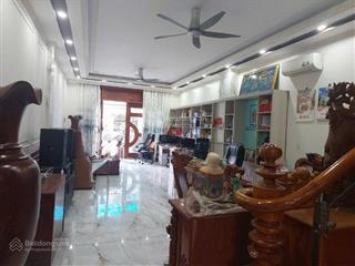 Hàng hiếm  biệt thự mini siêu đẹp ngay sát d33 vietsing  thuận an bd