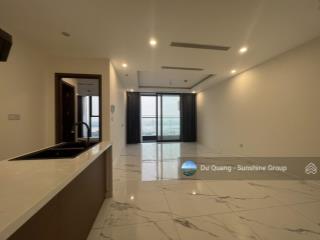 Bán căn 2 ngủ  sunshine city  80m2  view sông hồng tầng trung giá 7 tỷ (sổ đỏ)