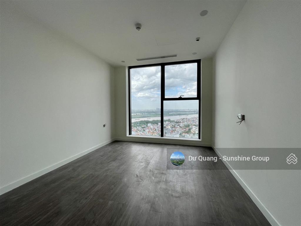 Bán căn chung cư 3 ngủ  sunshine city  106.8m2  view sông đẹp  giá 12.8 tỷ (sổ đỏ)