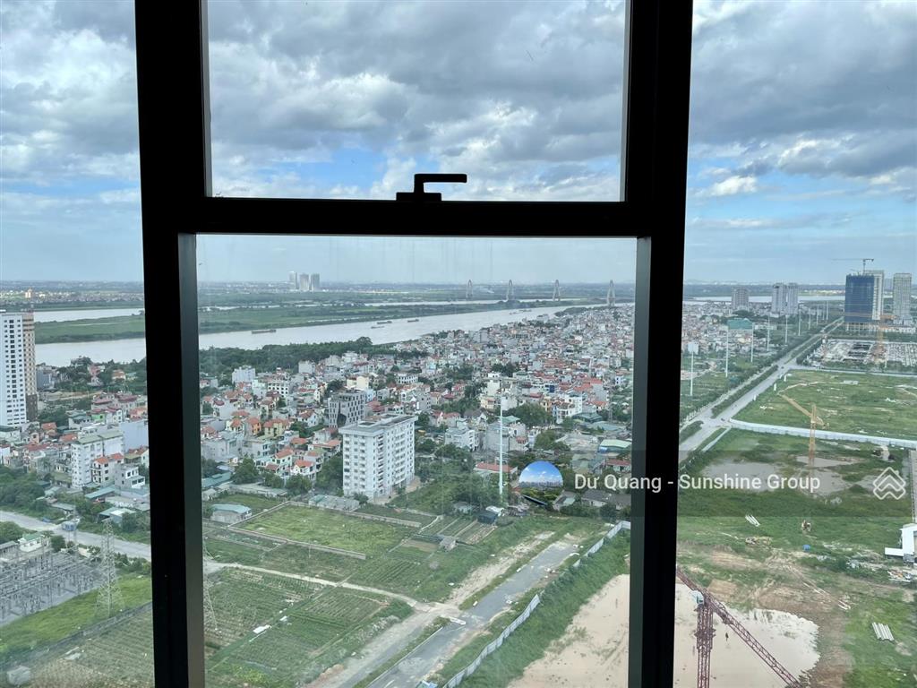 Bán căn chung cư 3 ngủ  sunshine city  106.8m2  view sông đẹp  giá 12.8 tỷ (sổ đỏ)