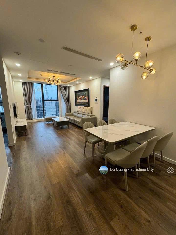 Căn góc 3pn sunshine city  96 m2 thông thủy  nhà full đồ+ sổ đỏ  giá 9,9 tỷ, 2 mặt thoáng