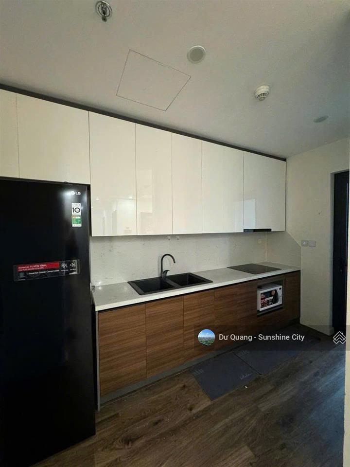 Căn góc 3pn sunshine city  96 m2 thông thủy  nhà full đồ+ sổ đỏ  giá 9,9 tỷ, 2 mặt thoáng