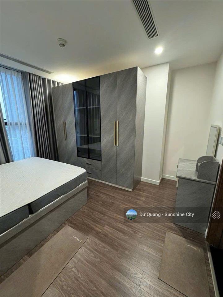 Căn góc 3pn sunshine city  96 m2 thông thủy  nhà full đồ+ sổ đỏ  giá 9,9 tỷ, 2 mặt thoáng