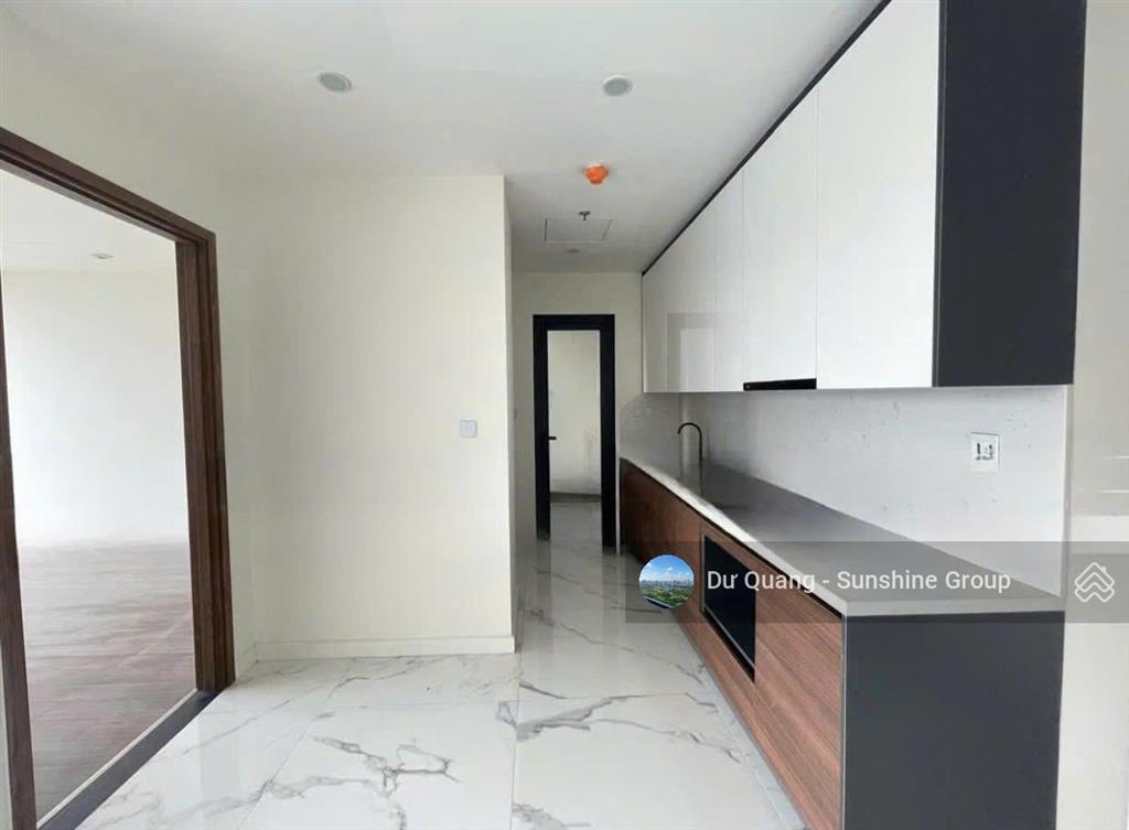 Bán căn góc 3 ngủ  sunshine city  toà s6  view sân golf ciputra  nhà đồ cơ bản  giá 11,5 tỷ