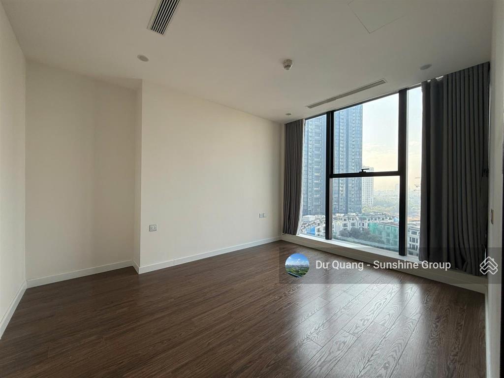 Bán căn sunshine city  103.8 m2  căn góc 3 ngủ  view nội khu + bể bơi  giá 10.5 tỷ (sổ đỏ)