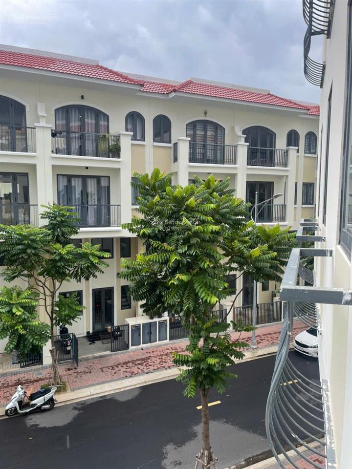 Căn hiếm senturia nam sài gòn 6,5 tỷ. 0975 734 ***
