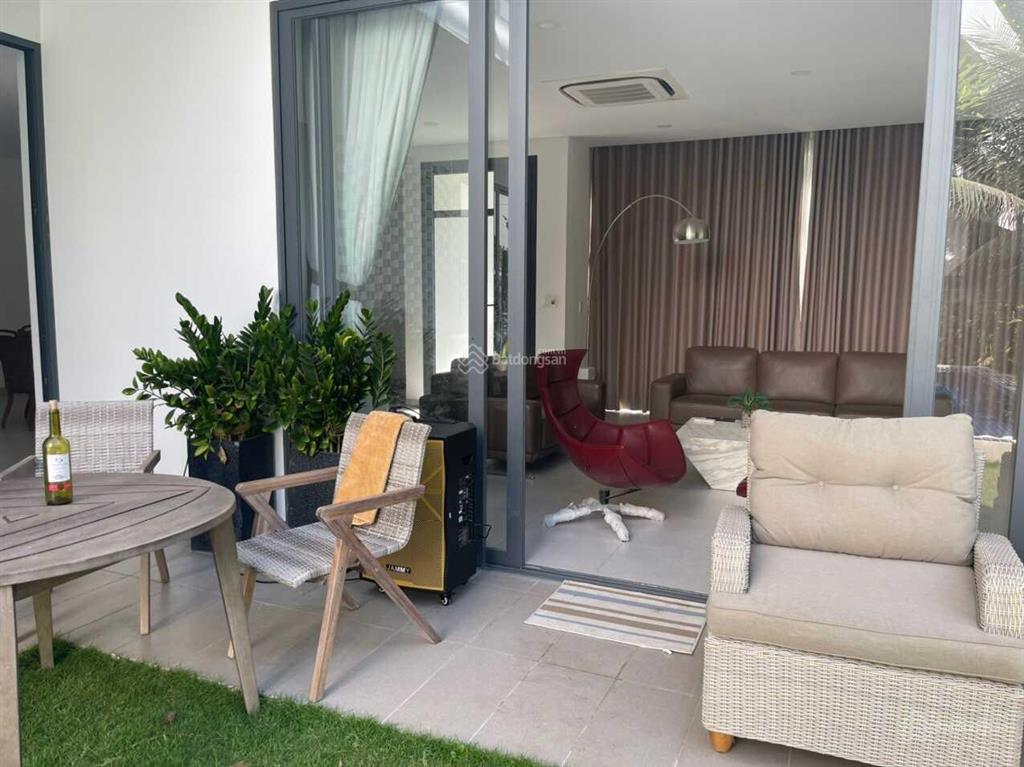 Bán căn góc biệt thự 350m2 full nội thất zenna villas resort cách biển 100m sổ hồng lâu dài