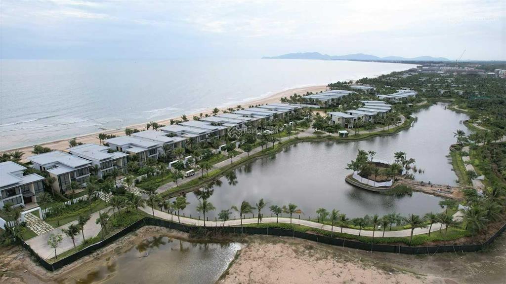 Cần bán 1 căn góc biệt thự gần 1000m2 loại 4pn mặt tiền biển thuộc gđ2 melia hamptons hồ tràm