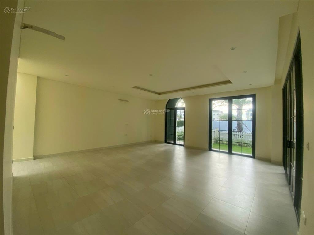 Bán cắt lỗ gần 2 tỷ biệt thự 2pn wonderland hồ tràm đã hoàn thiện cơ bản  view hồ bơi olympic