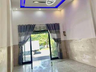 Sát biển gần chợ ngay trung tâm nhà mặt tiền, giá chỉ 5,9 tỷ