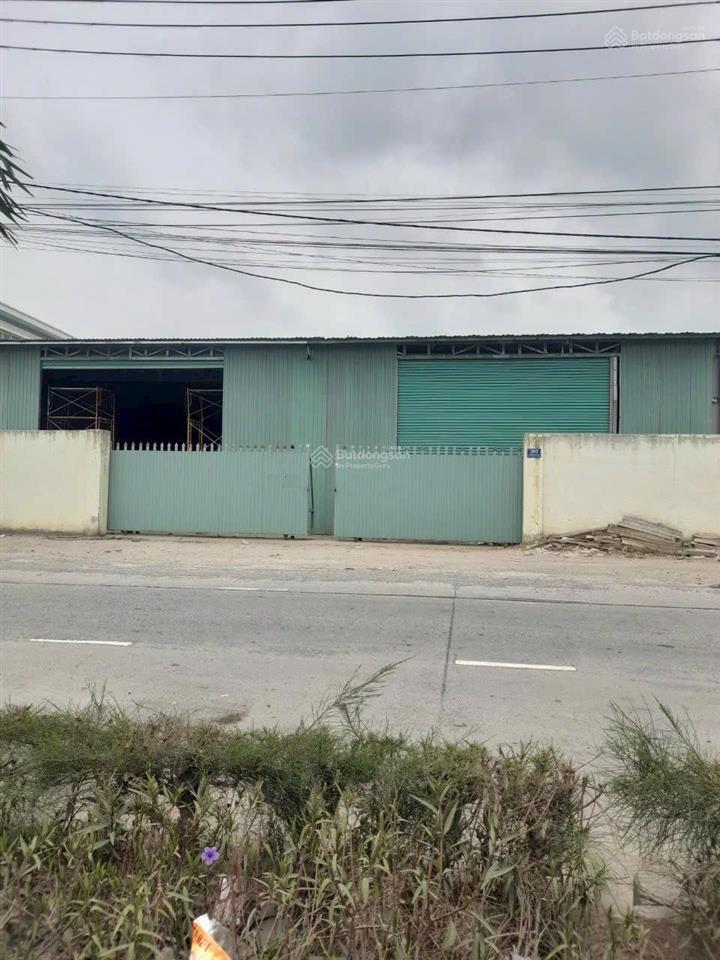 Bán nhà xưởng 698m2 mặt tiền đường vào cảng phú hữu. đang có hợp đồng thuê