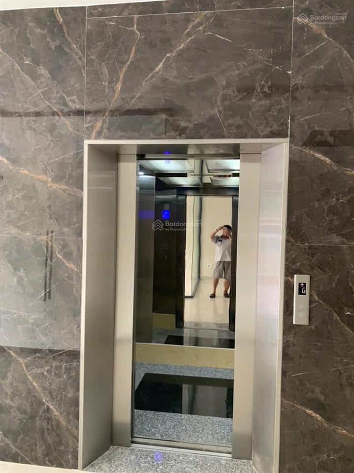 Bán toà nhà 7 tầng ngay mặt tiền trần hưng đạo  hồ hảo hớn, quận 1  thu nhập 300 triệu/tháng